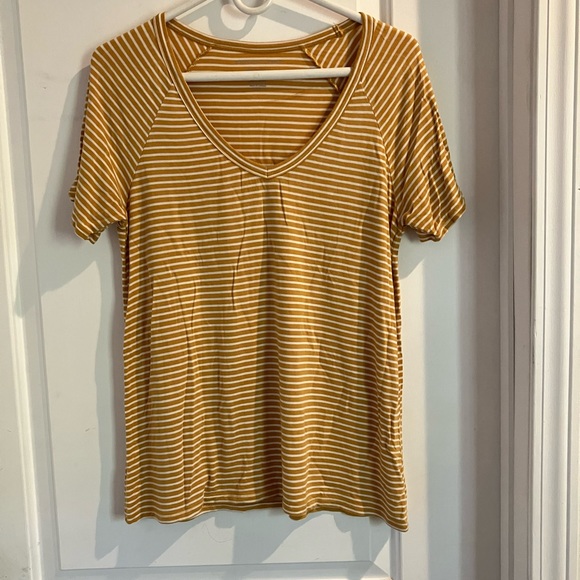 american eagle outfitters • soft and sexy yellow stripe v neck tee - Picture 2 of 3